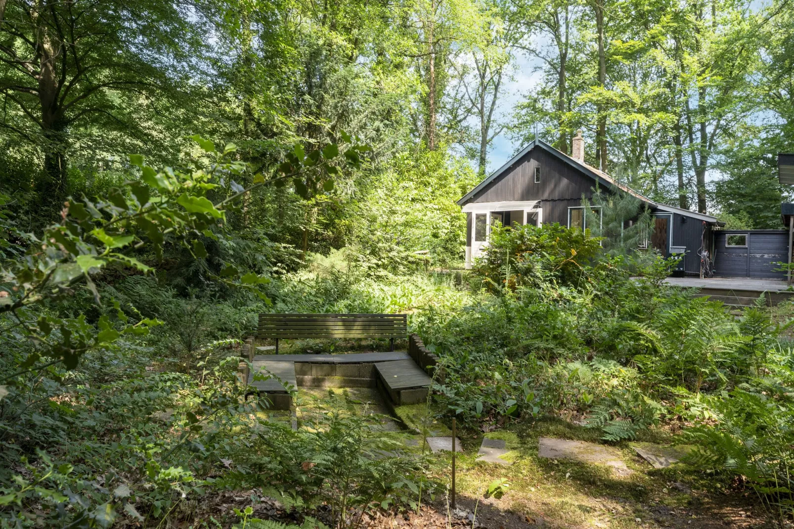 Bungalow Epse-Gardens summer
