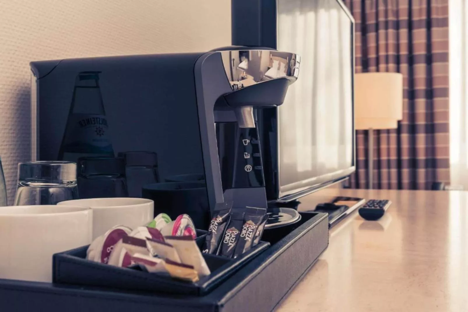 Mercure Hotel - Standard Twin Room - Ambiente