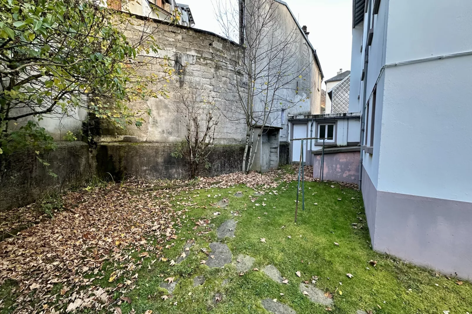 Le Therminus 42 - Le Mont Dore 6/8 pers - Jardins en été