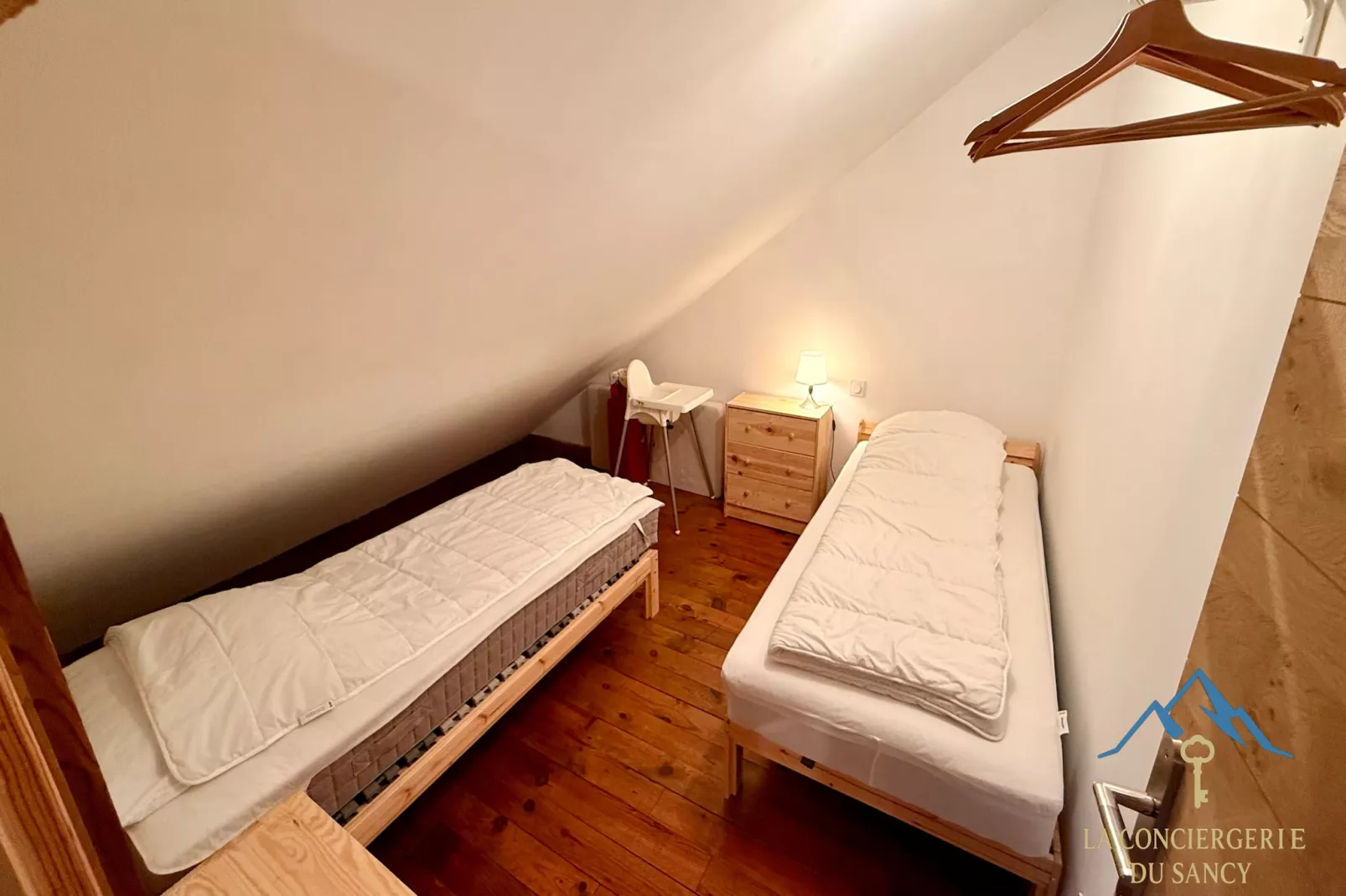 Le Mont Dole Duplex 11 pers - Chambre
