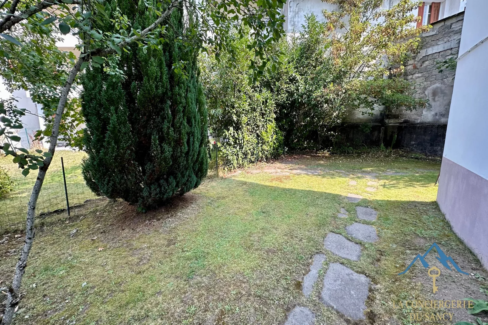 Le Rayon Dore 8pers - Le Mont Dore - Jardins en été