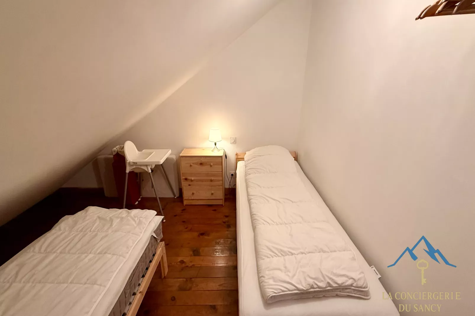 Le Mont Dole Duplex 11 pers - Chambre
