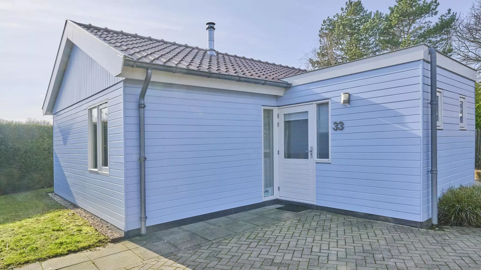 De Zomerbij - Exterior in summer