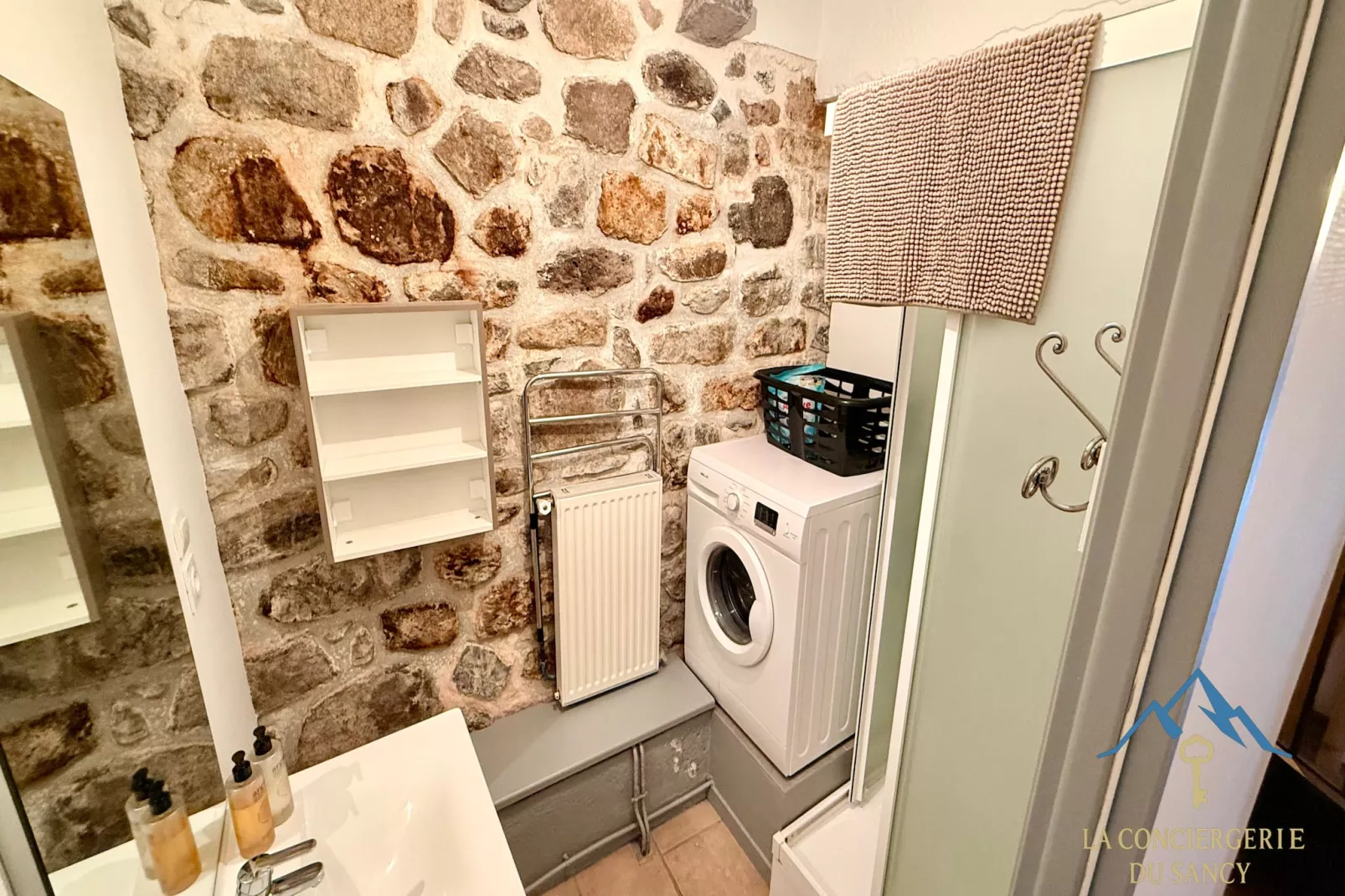 La Grange BOREL 12 pers Murat Le Quaire - Salle de bain