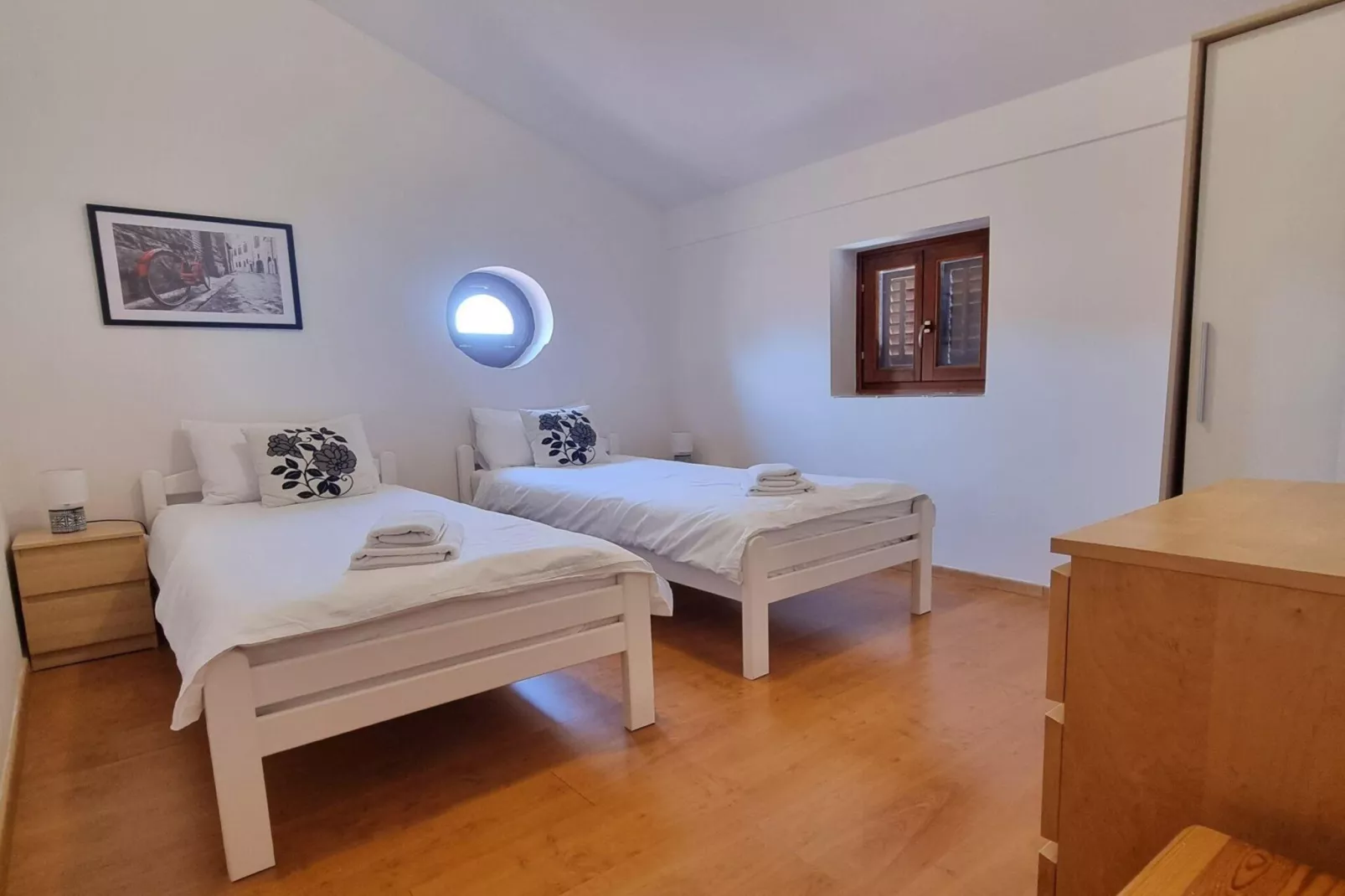 Cherry House - Bedroom