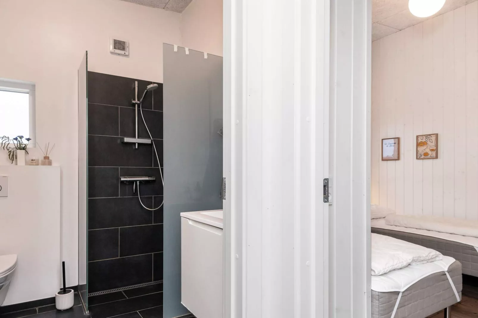 14 person holiday home in Glesborg - Indoor