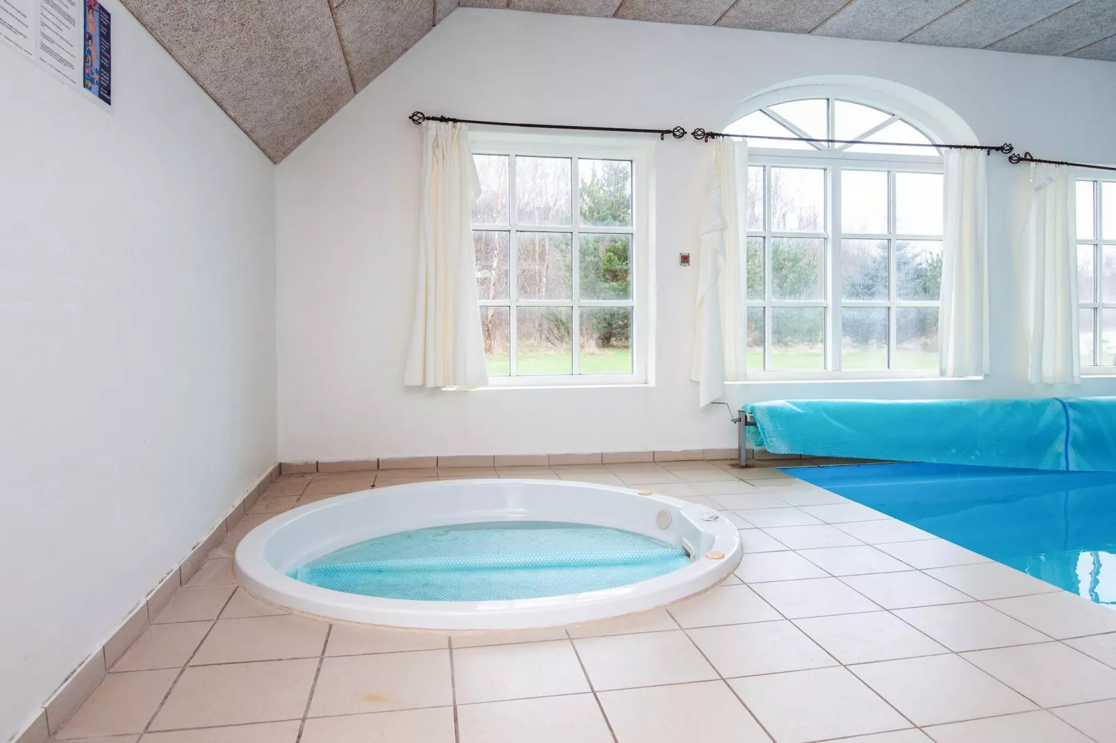 4 star holiday home in Ulfborg - Spa