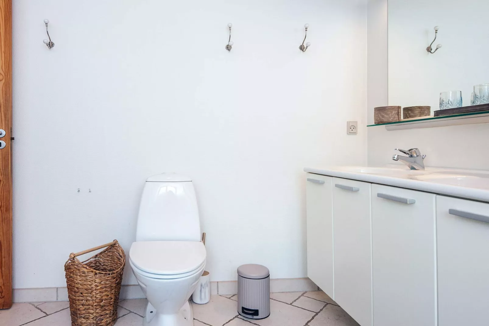 8 person holiday home in Ringkøbing-Indoor