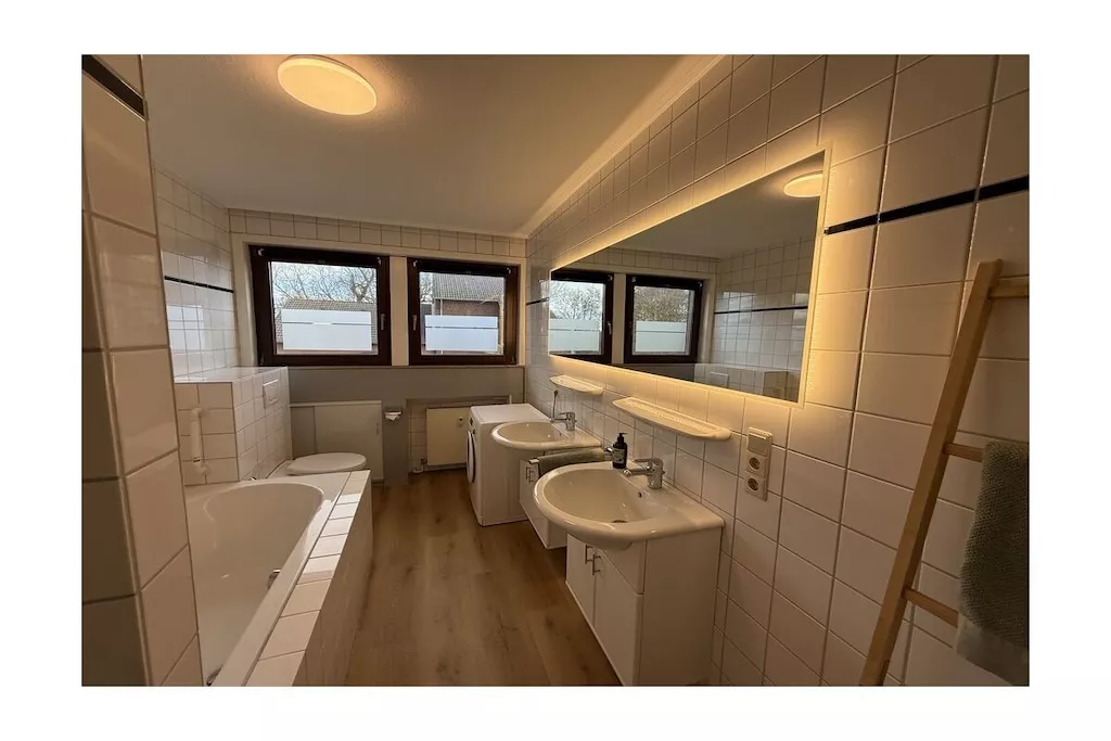 766654-Nicht zugeordnet