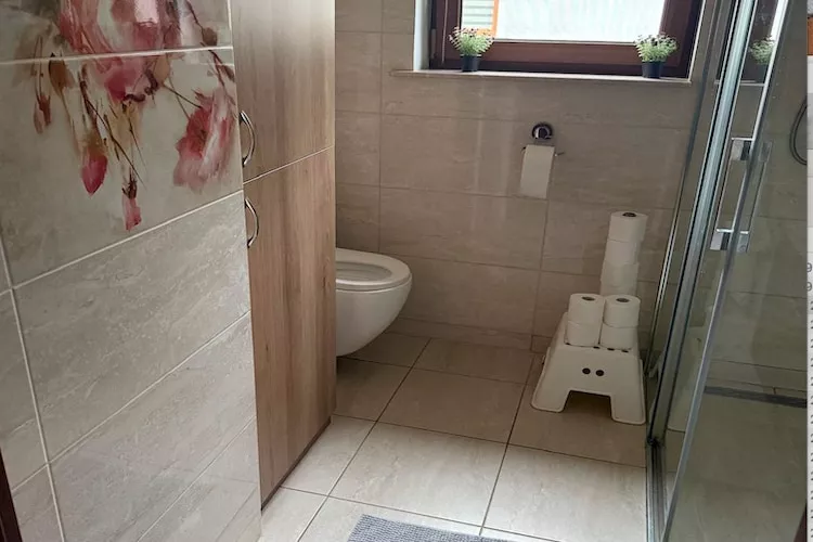 Dom wakacyjny dla 4 osób w Dębinie-Badezimmer