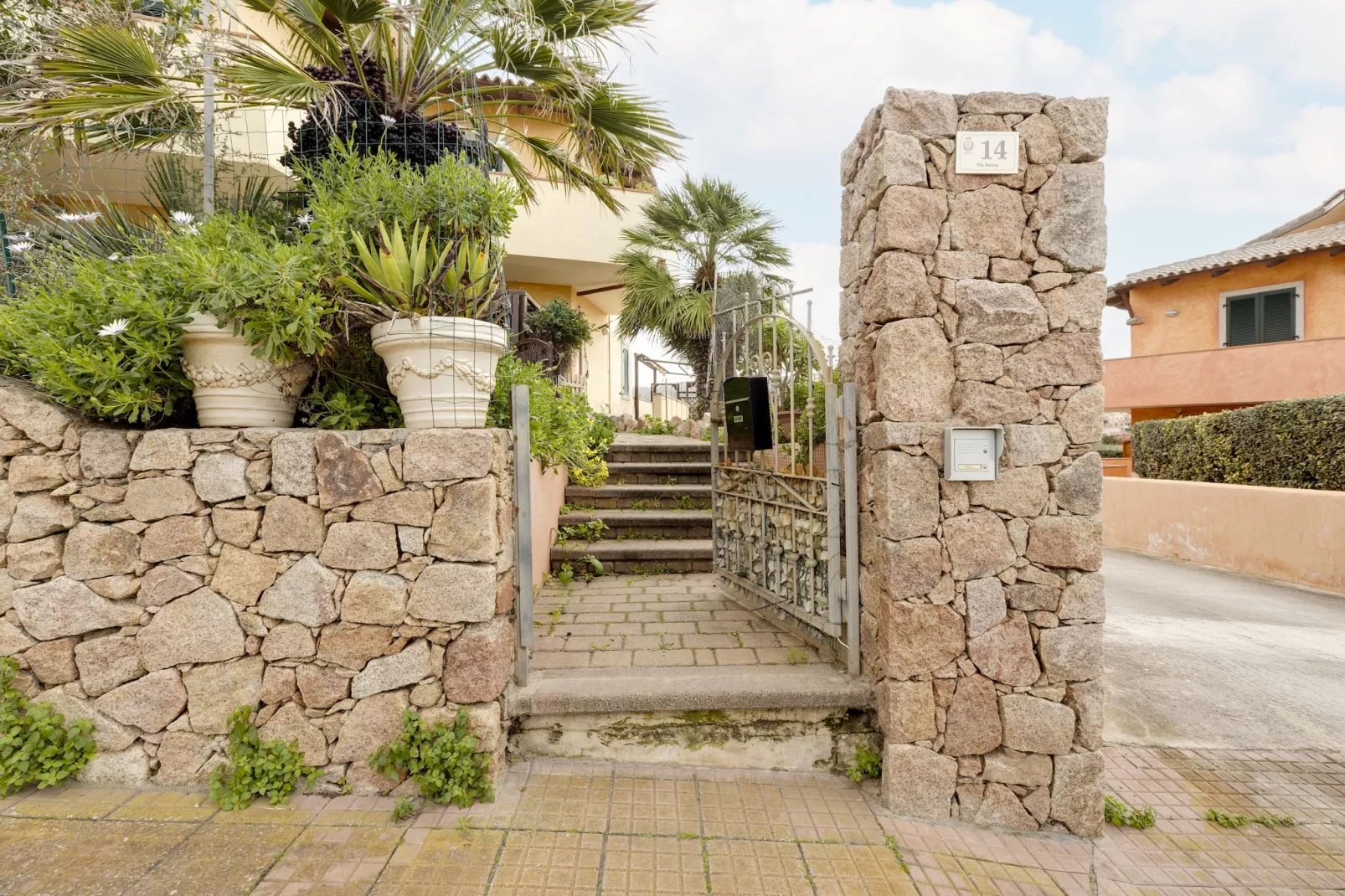 CASA GIORGIA-Hall & reception