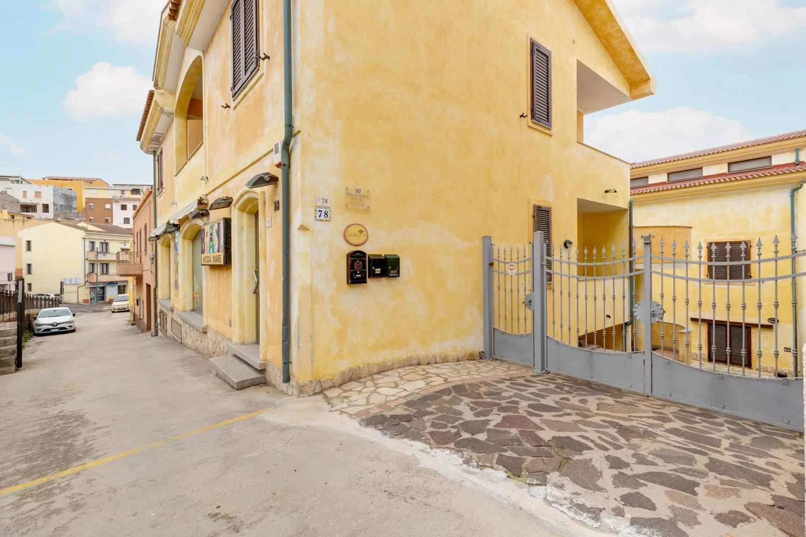 CASA MARINA FRONTE MARE-Exterior in summer