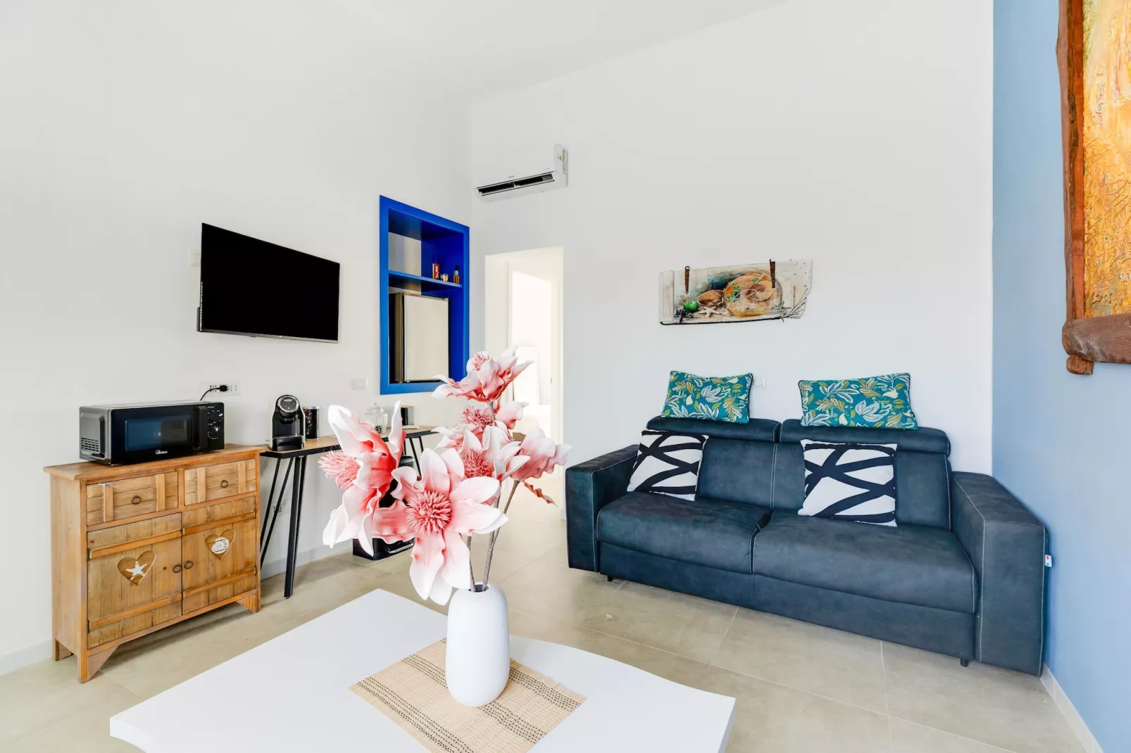 SEA HOUSE-Living room