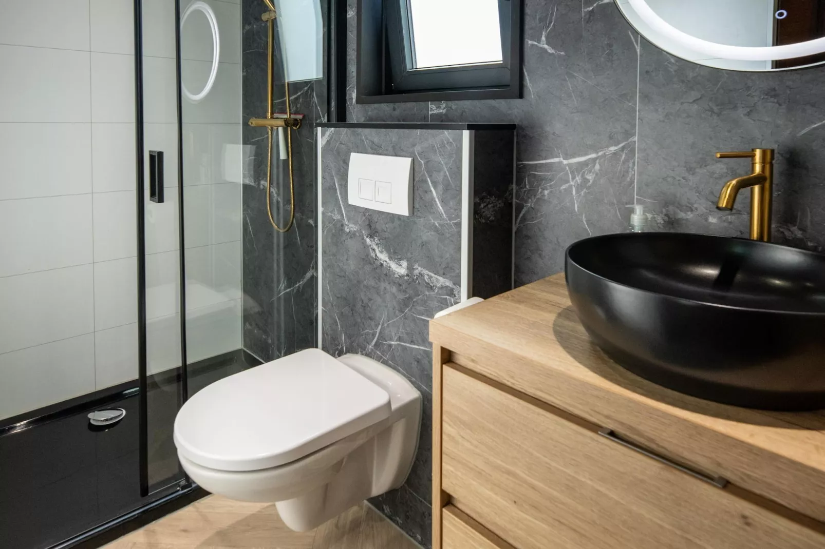 Wellnesslodge Merel 2p-Badezimmer