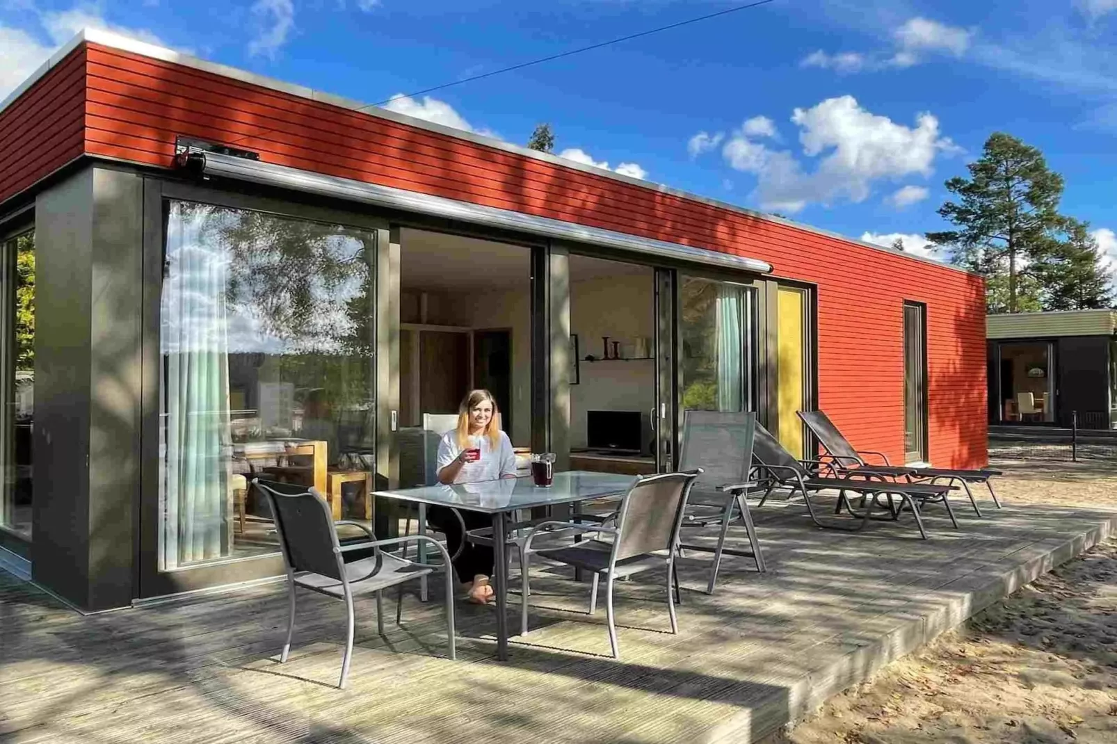 Beach House 2 - Exterior in summer