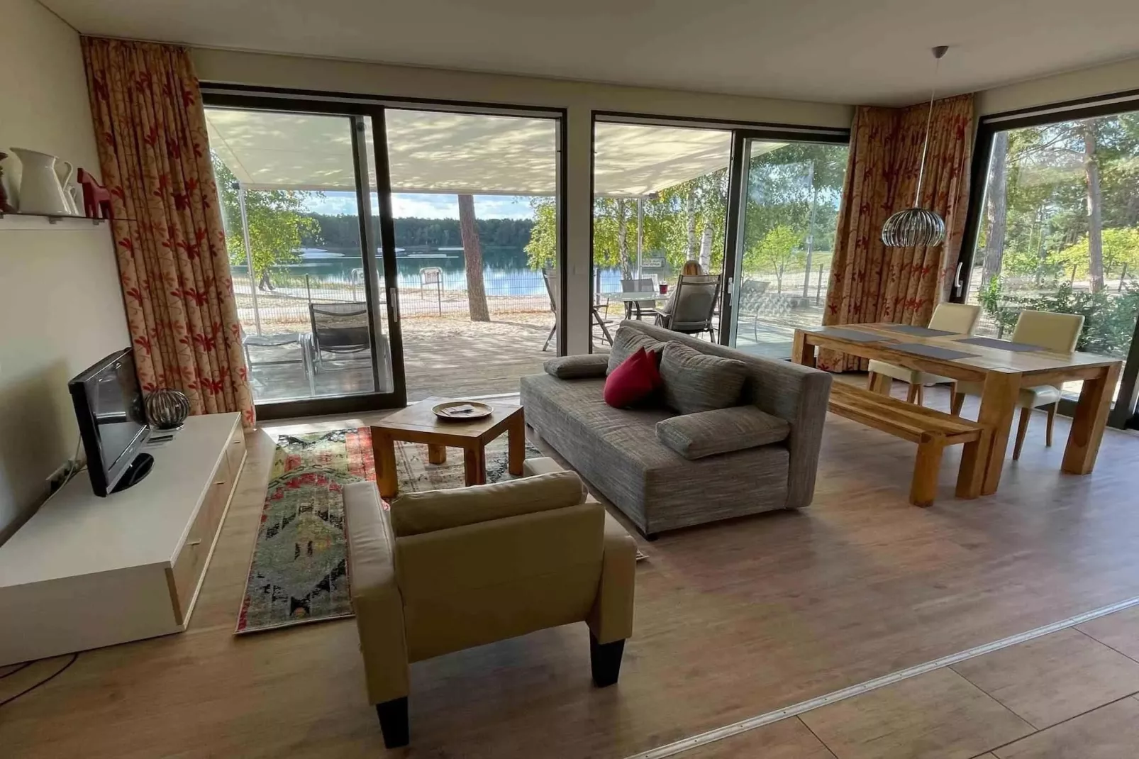 Beach House 2 - Living room