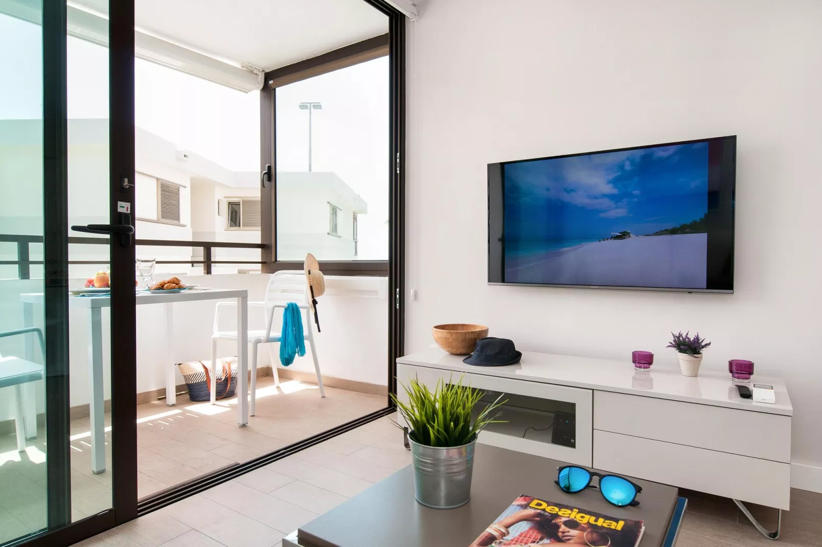 SIESTA 21-Living room