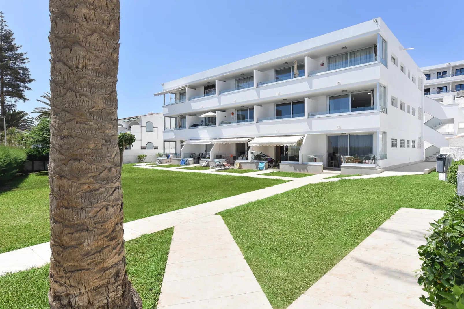 NASAS 12										-Exterior in summer