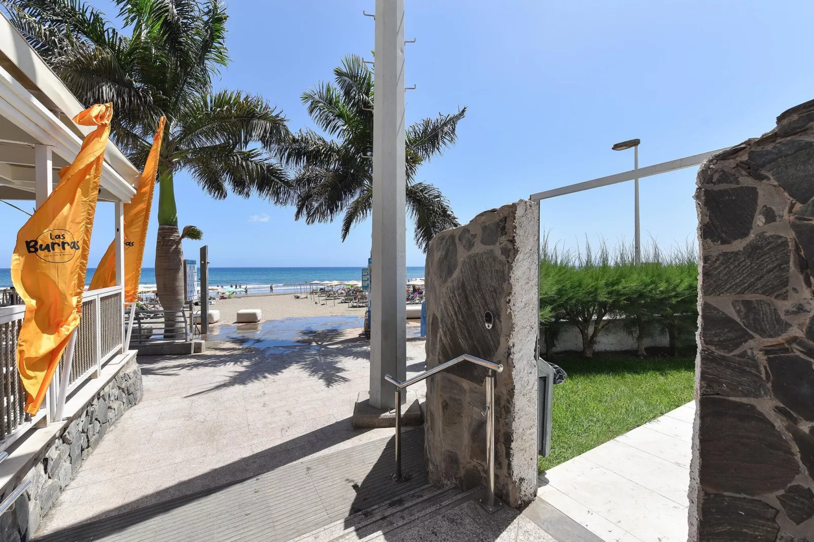 NASAS 12										-Hall & reception