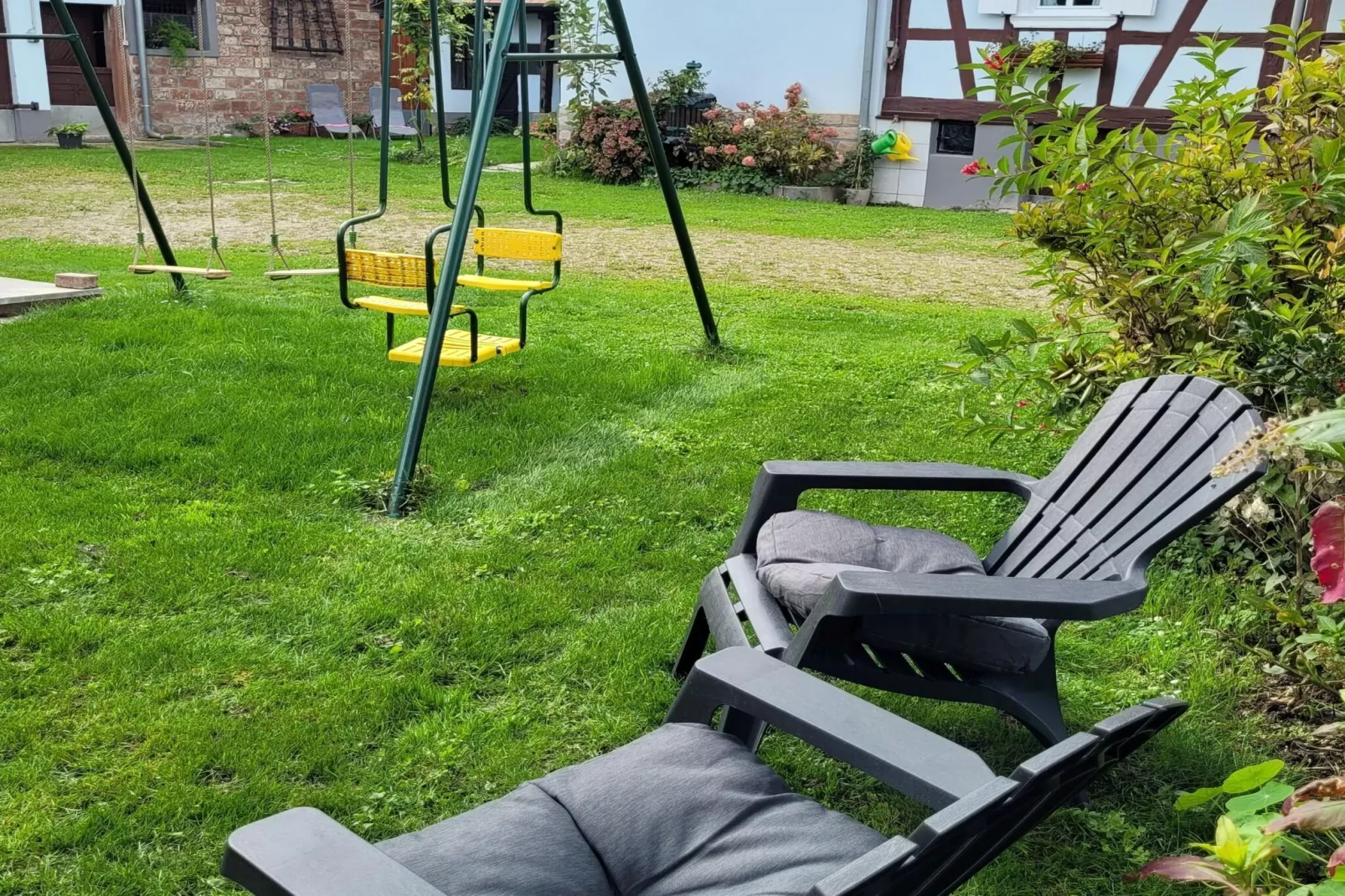 Maison de vacances - SCHLEITHAL-Gardens in summer