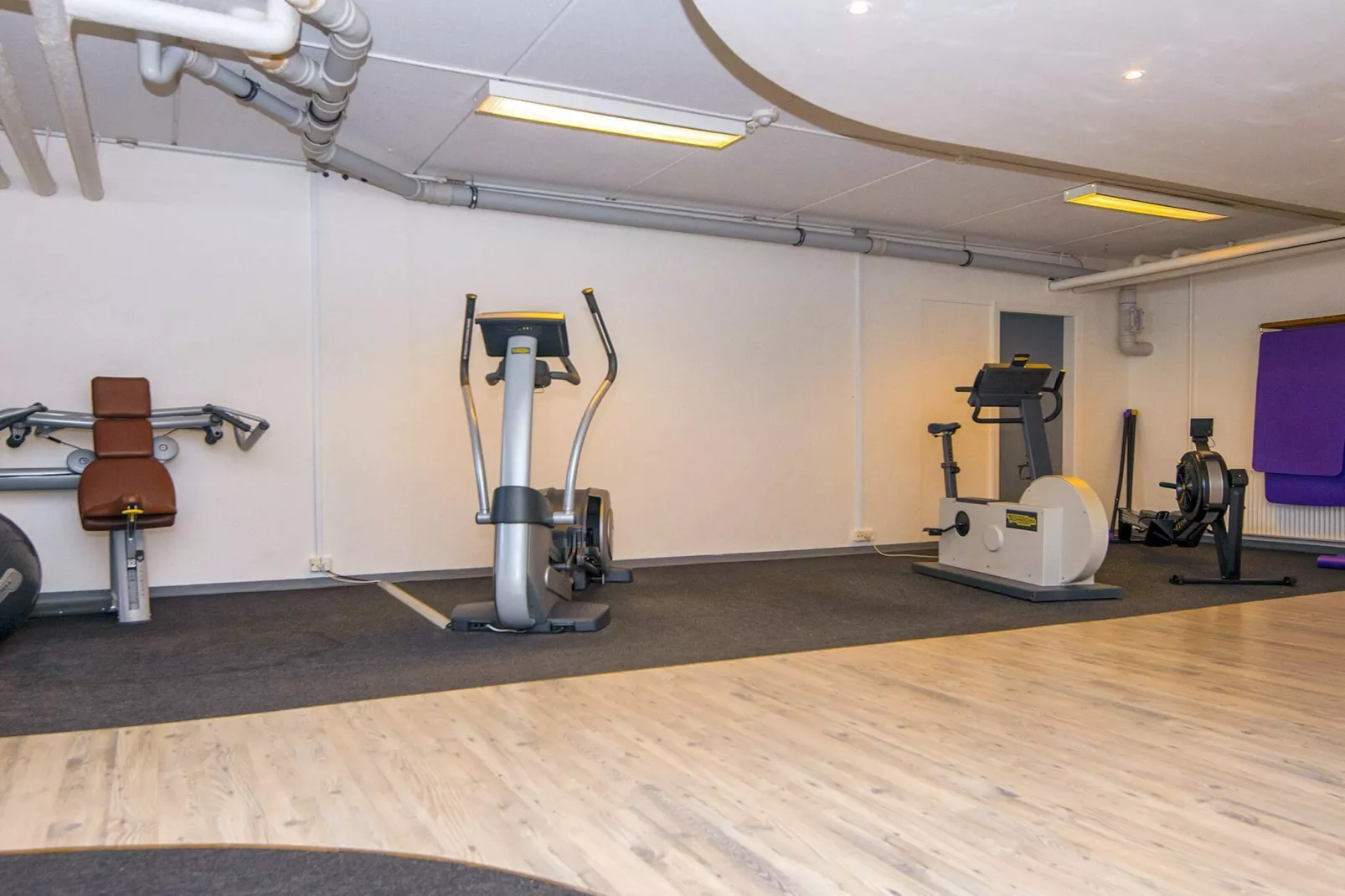 2 room,ground floor or 1. - Non tagué
