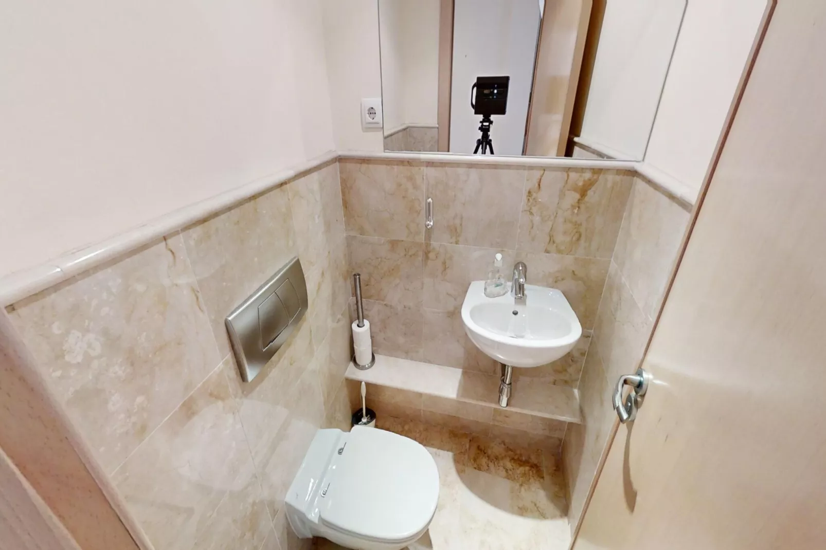 Apartment with Sea Views and Sunlit Terraces - Badezimmer