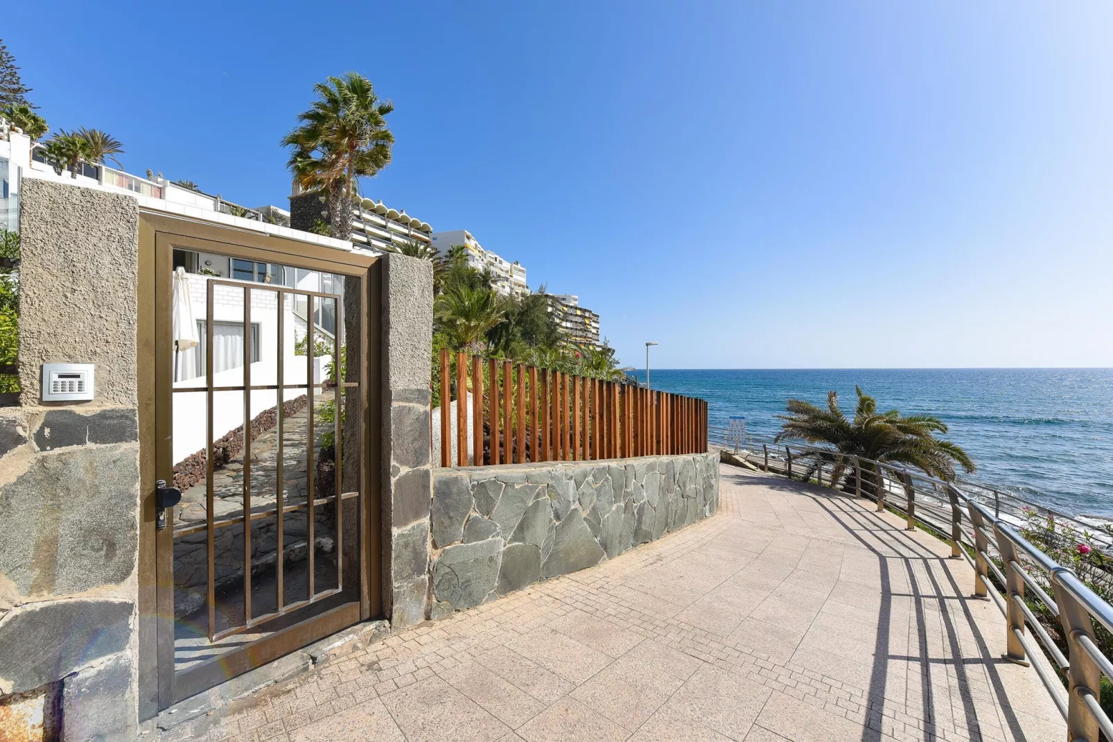 NUEVA SUECIA 523										-Areas within 5km in summer