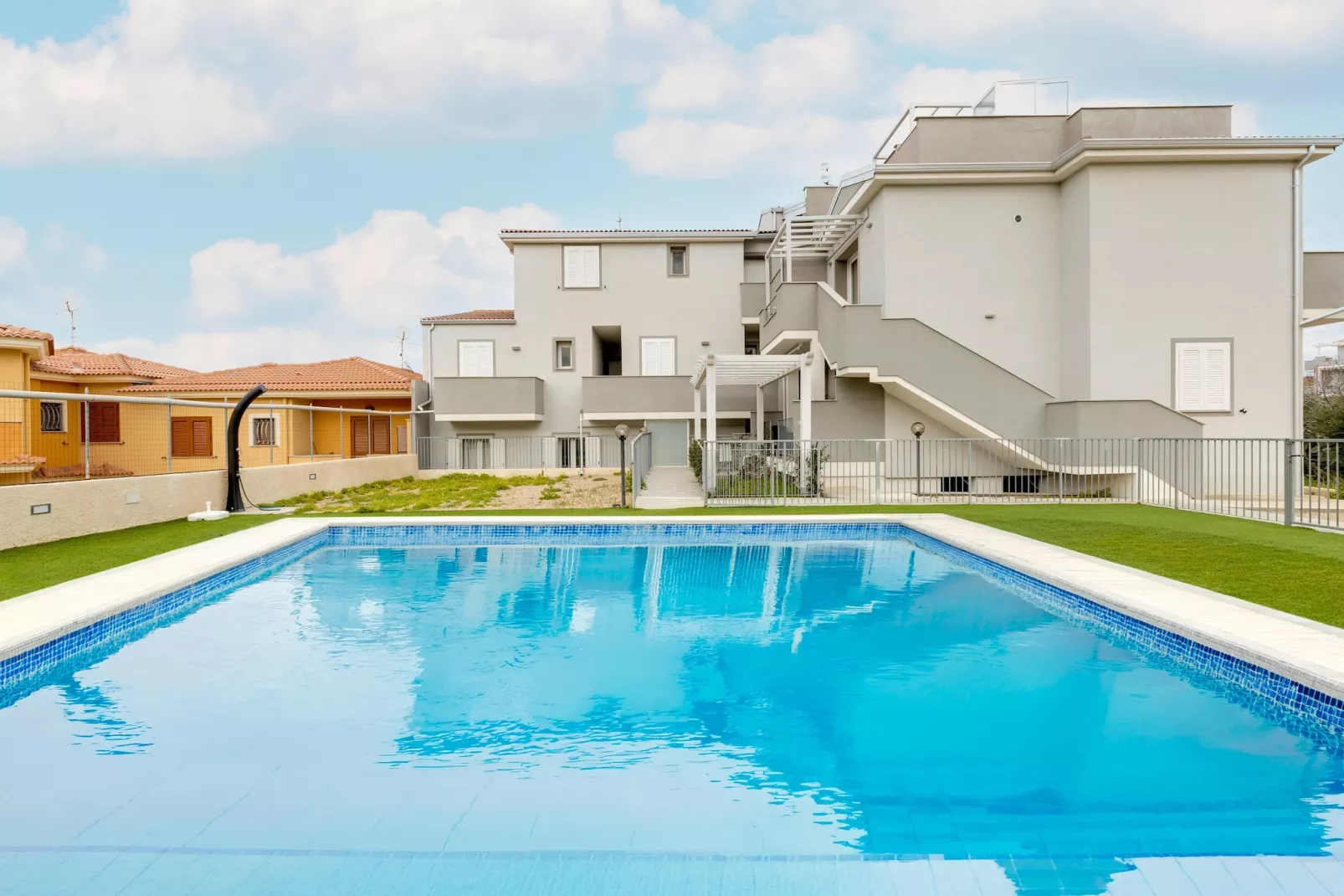 CASA MARIS-Swimming pool