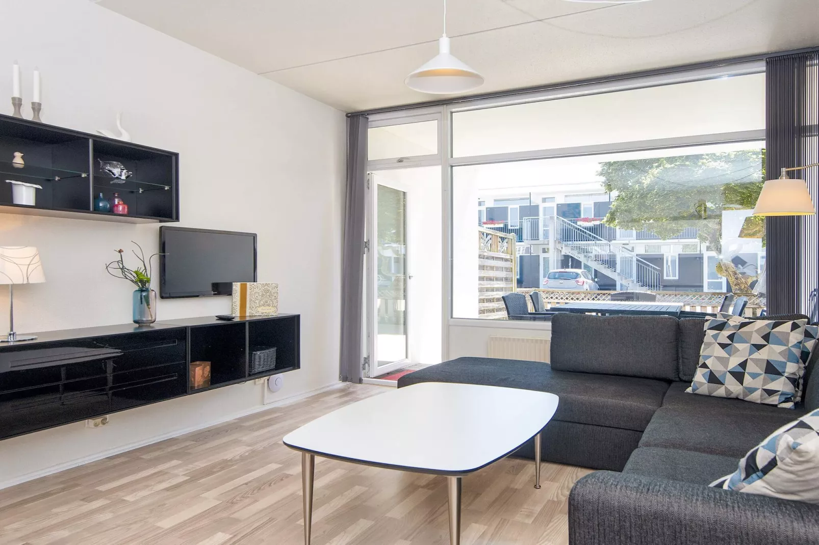 2 room,ground floor or 1. - Intérieur