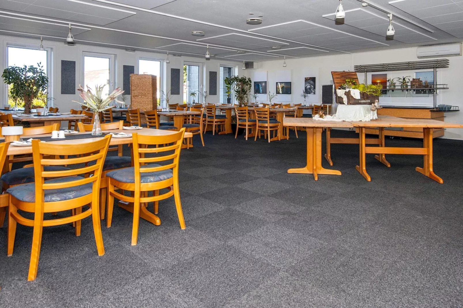 2 room,ground floor or 1. - Non tagué