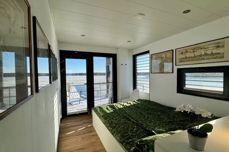 Hausboot Family & Friends mit Hund LP 8 / 4 Personen-Chambre