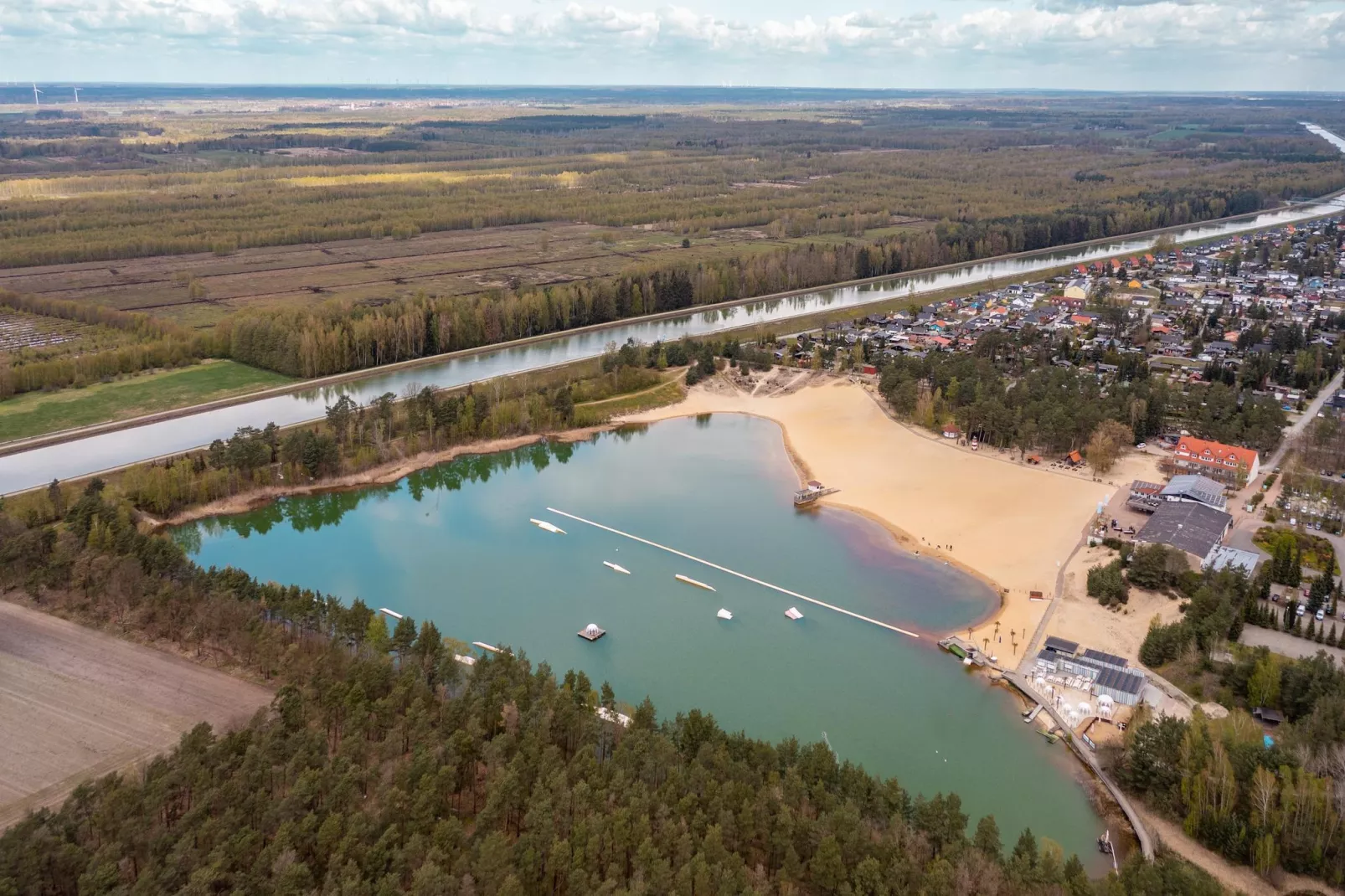 Beach House 2 - Areas within 1km in summer