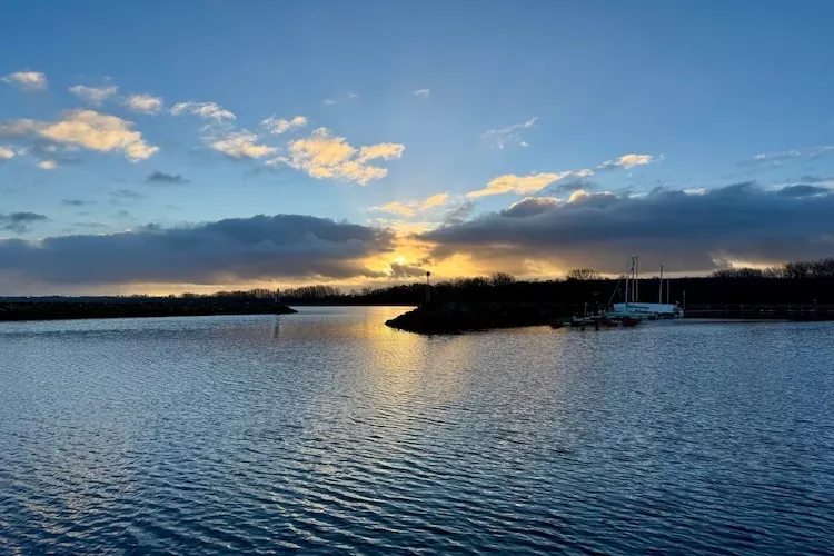Hausboot Family & Friends mit Hund LP 8 / 4 Personen-Vue d'été