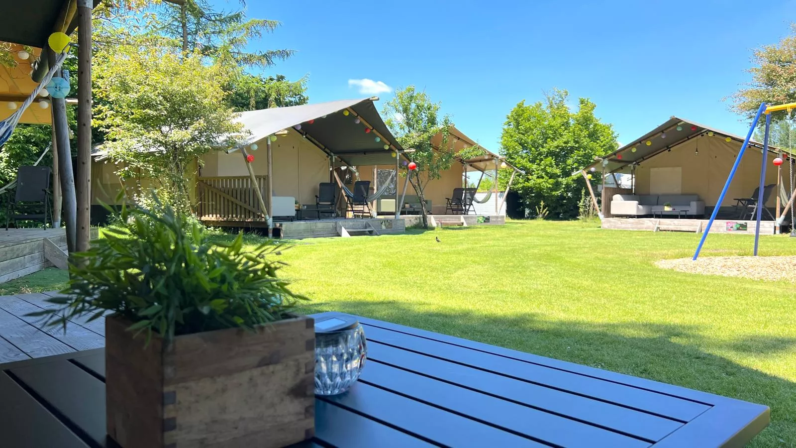 De Hommel-Terrasse/Balkon