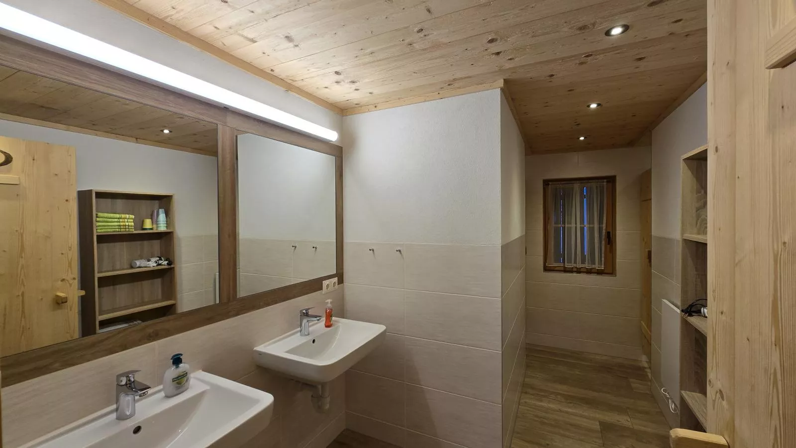 Schönangeralm Skihütte - Badezimmer