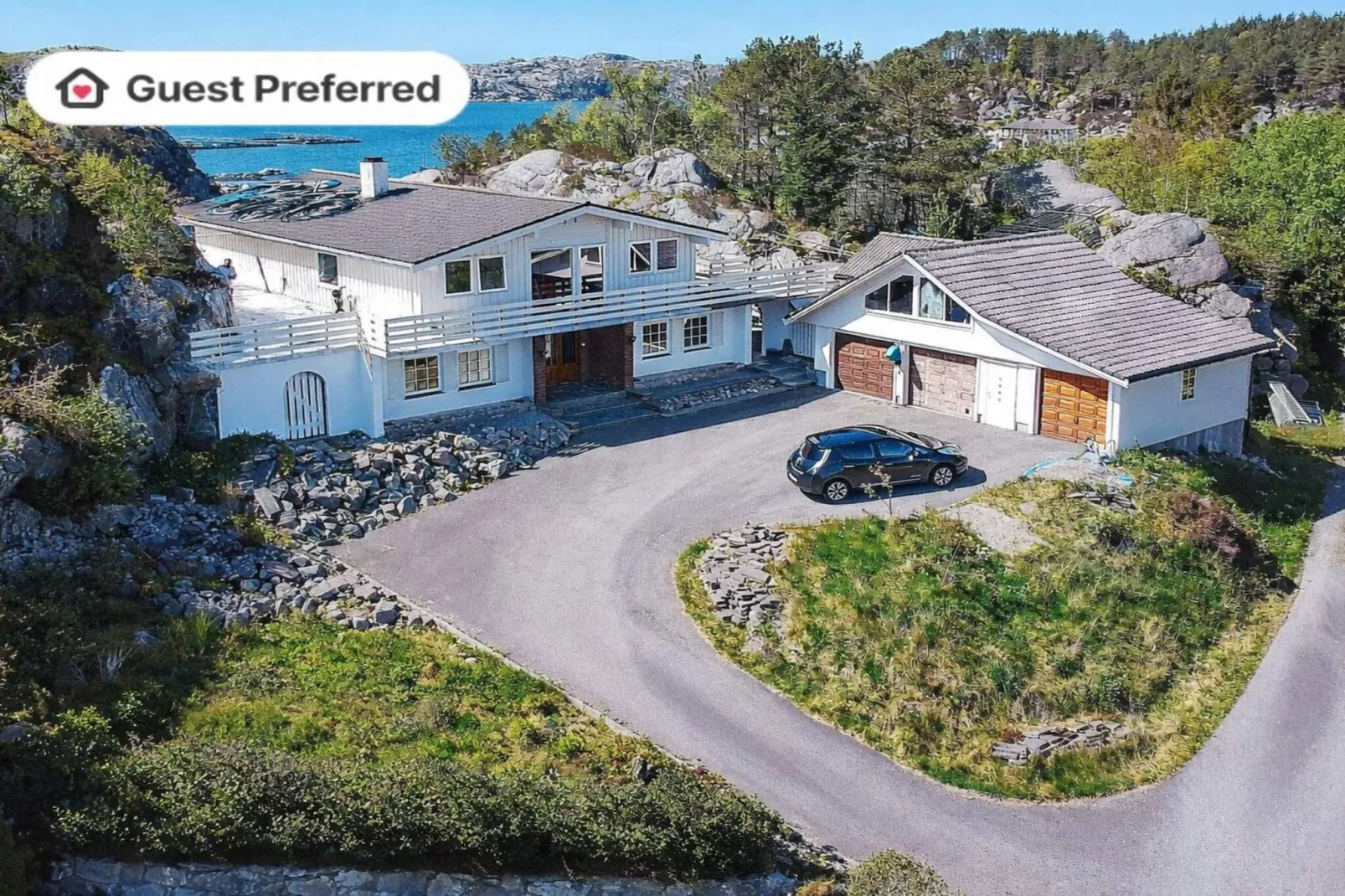 12 person holiday home in Fitjar