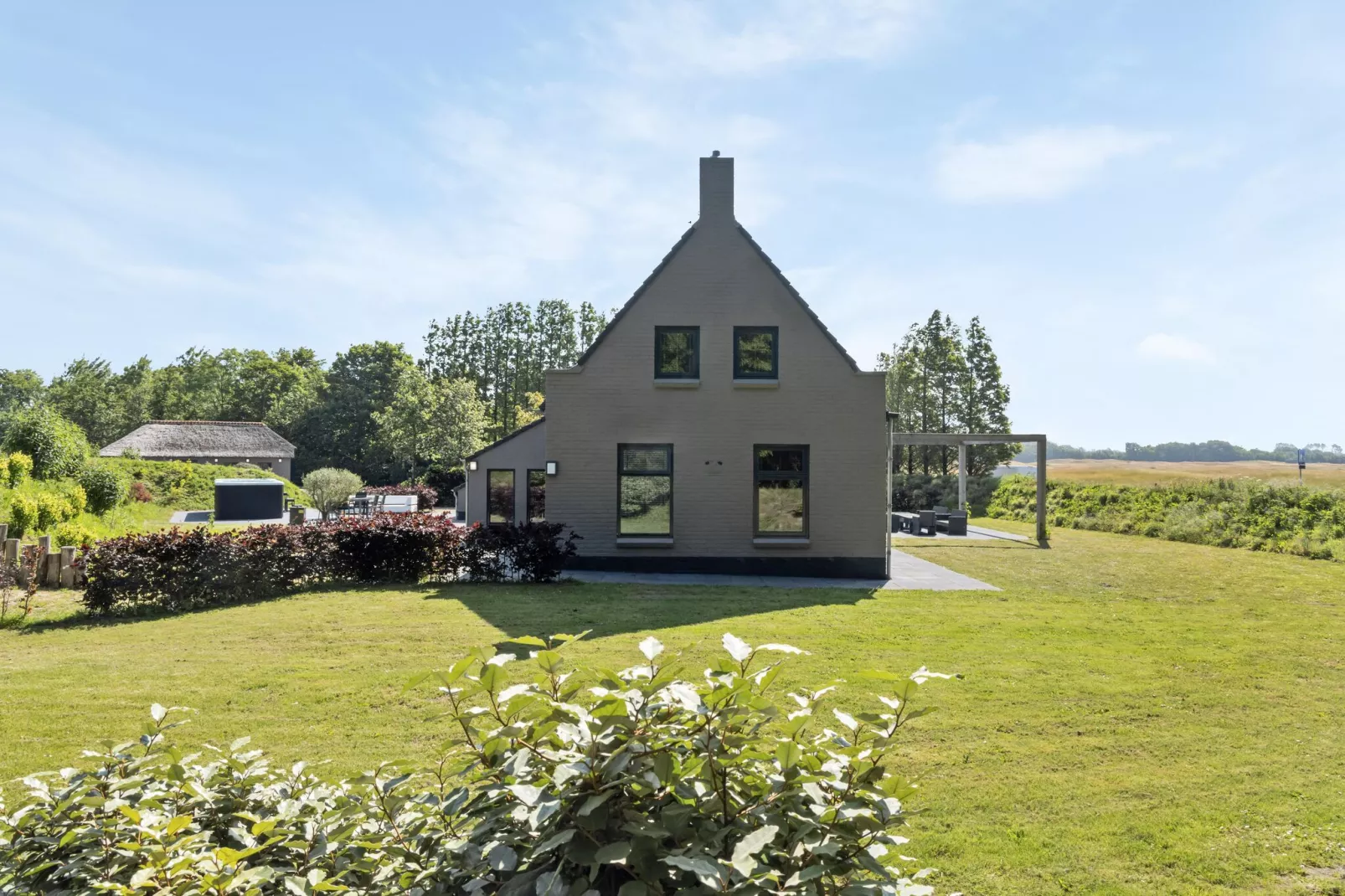 Langedijk 2 -10 persoons villa met sauna en spa extra kosten voor gebruik-Außenbereich Sommer