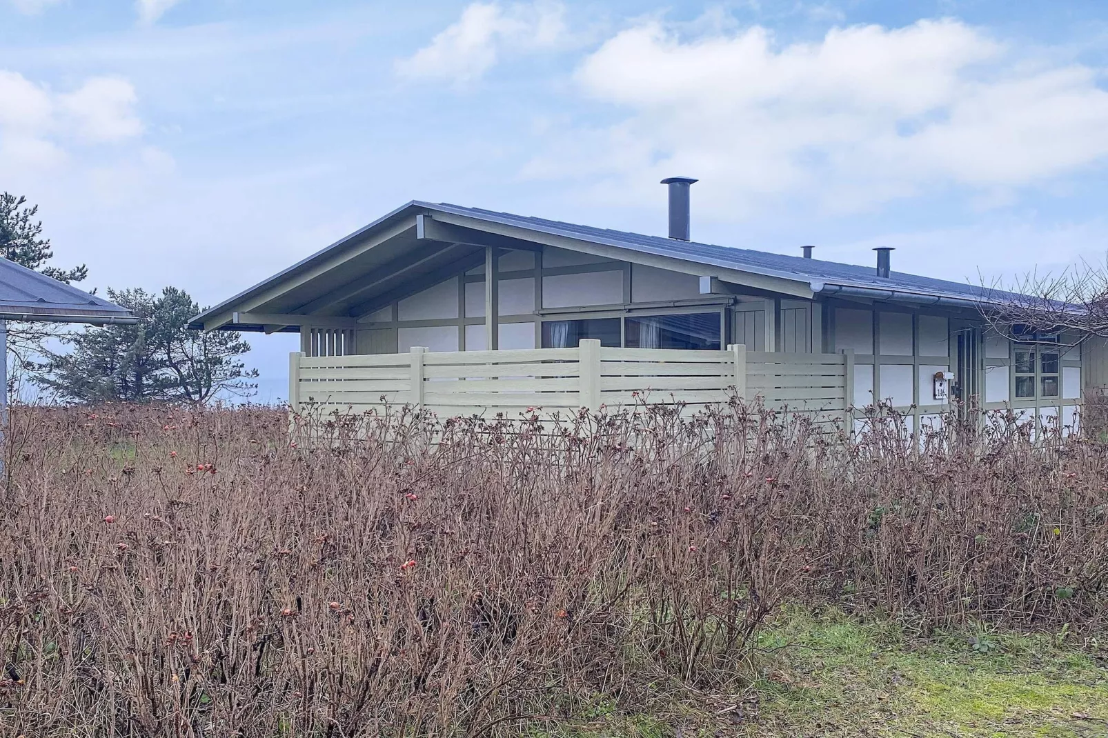 2 bath,w/Partially sea view,Standard - Aussicht