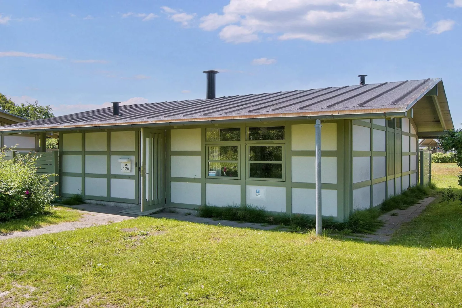 2 bath,w/Partially sea view,Standard - Aussicht