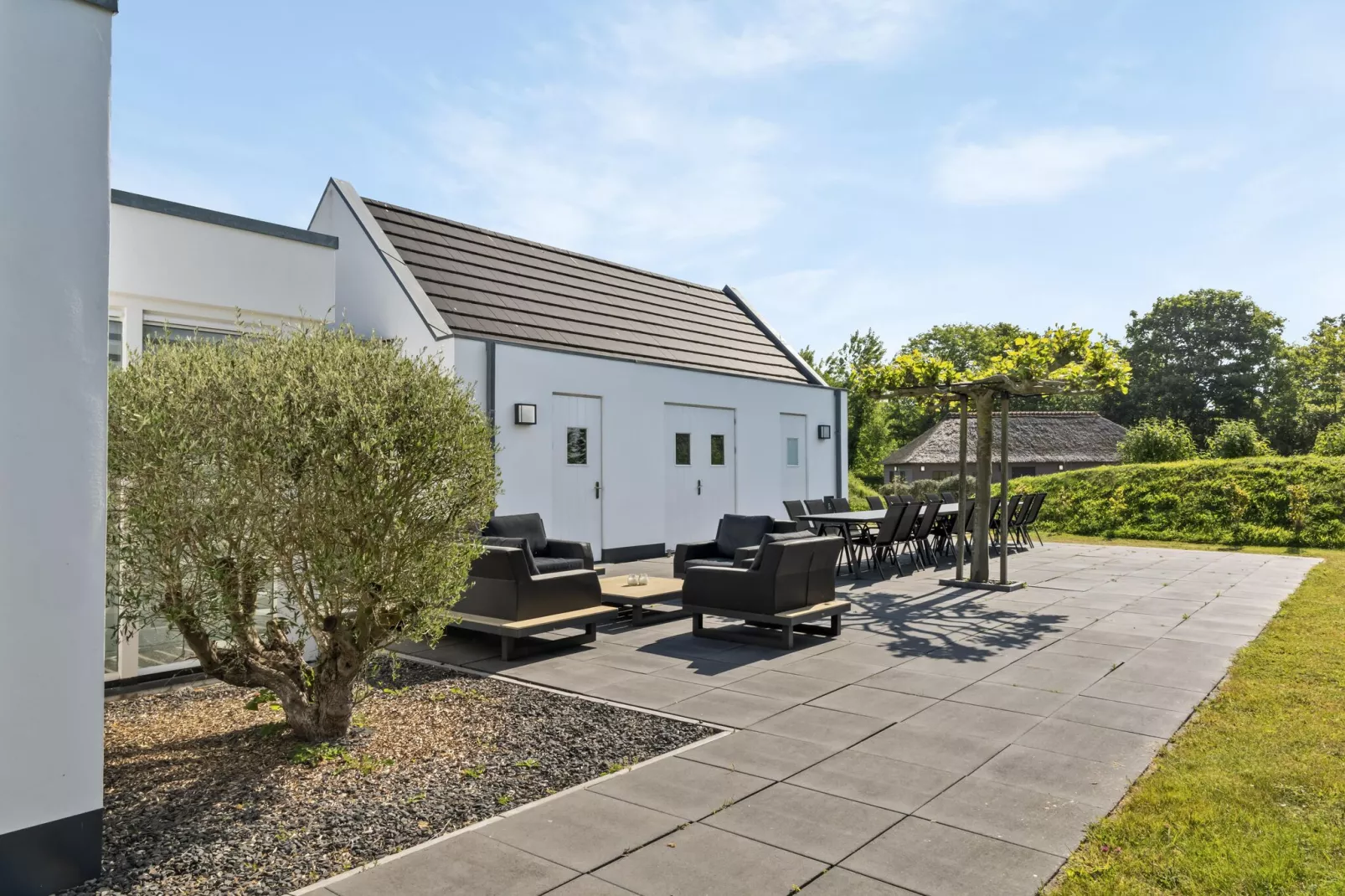 Langedijk 4 / 16 pax met jacuzzi extra kosten-Terrace balcony