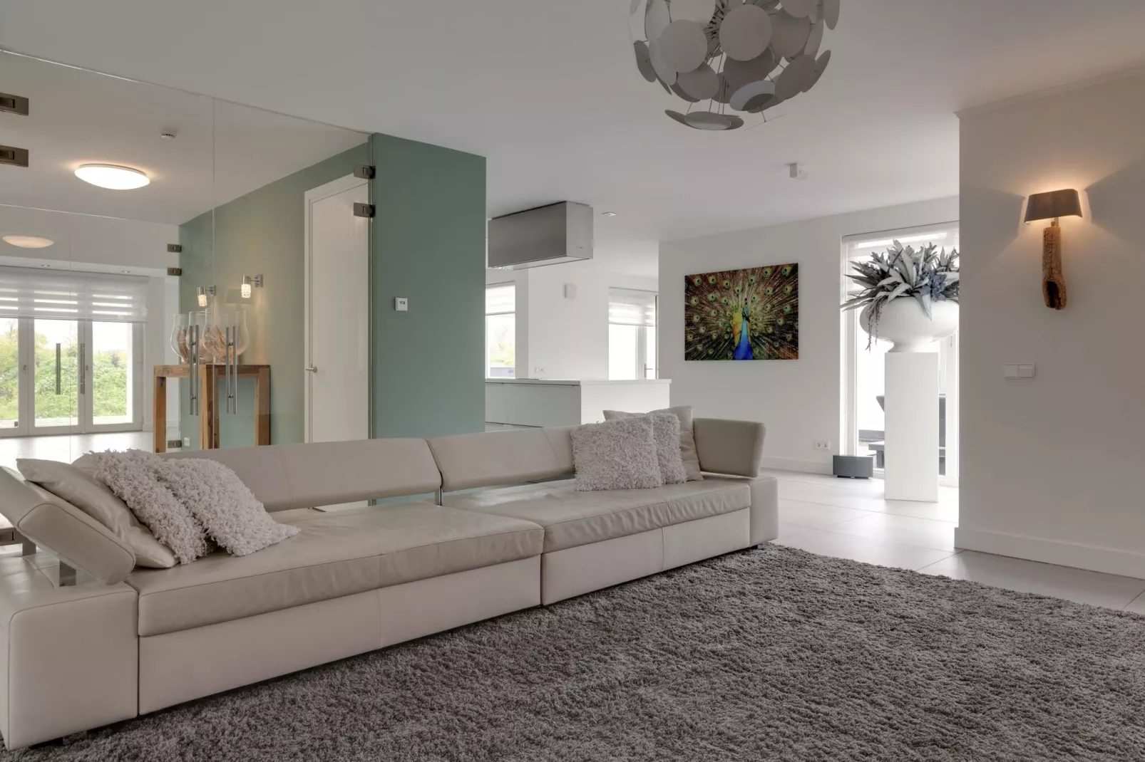 Langedijk 4 / 16 pax met jacuzzi extra kosten-Living room