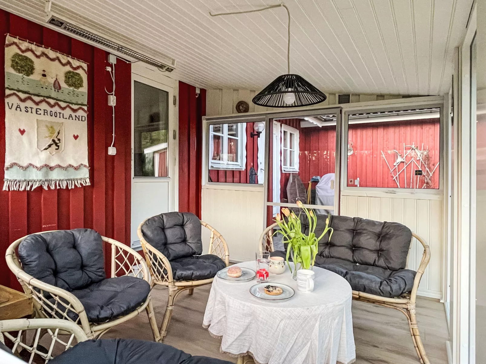 Idyllisch gelegenes, ebenerdiges Haus mit Terrasse - Inside