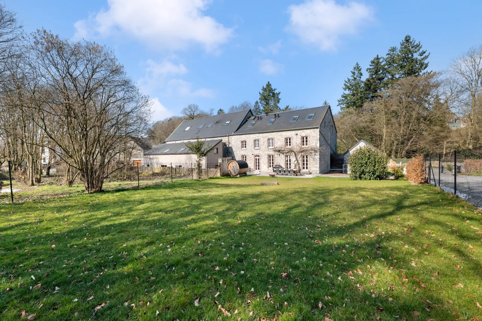 Villa Aywaille - Gardens in summer