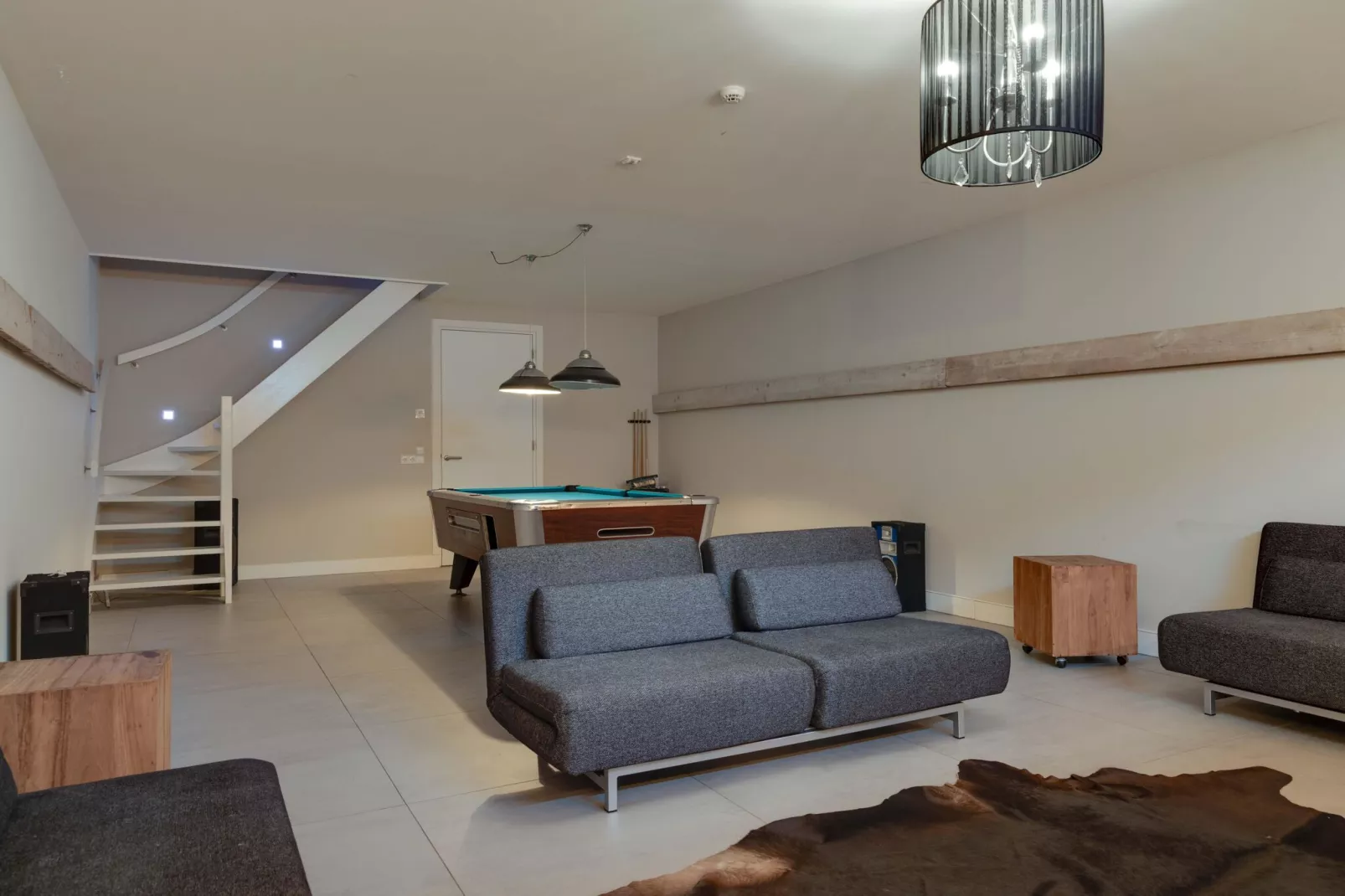 Langedijk 4 / 16 pax met jacuzzi extra kosten-Recreation room