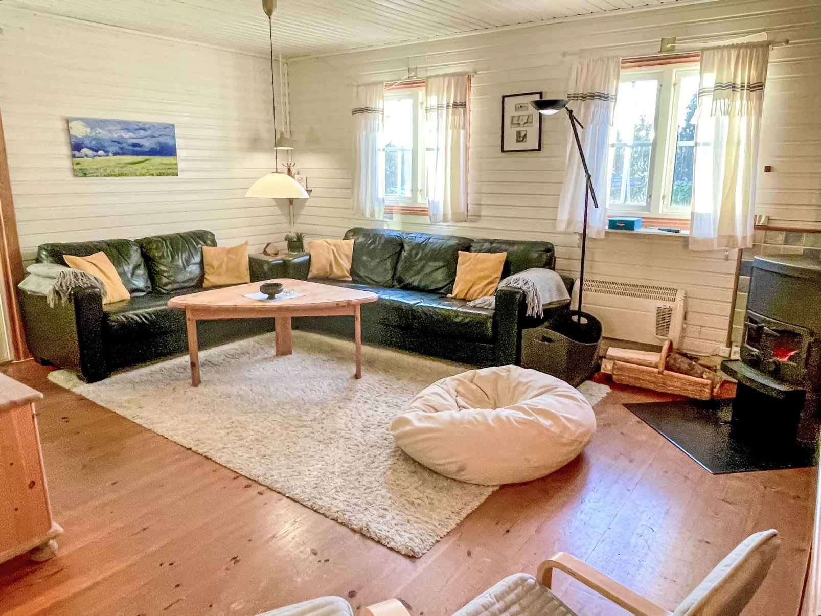 Idyllisch gelegenes, ebenerdiges Haus mit Terrasse - Inside