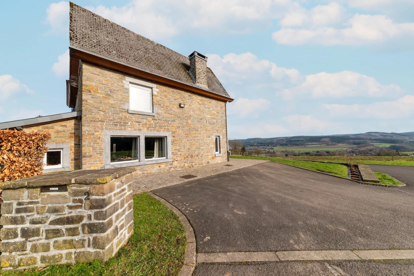 Les Charmes - Außenbereich Sommer