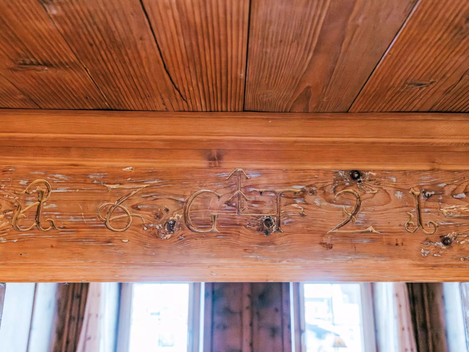 Chesa Fümm - Inside