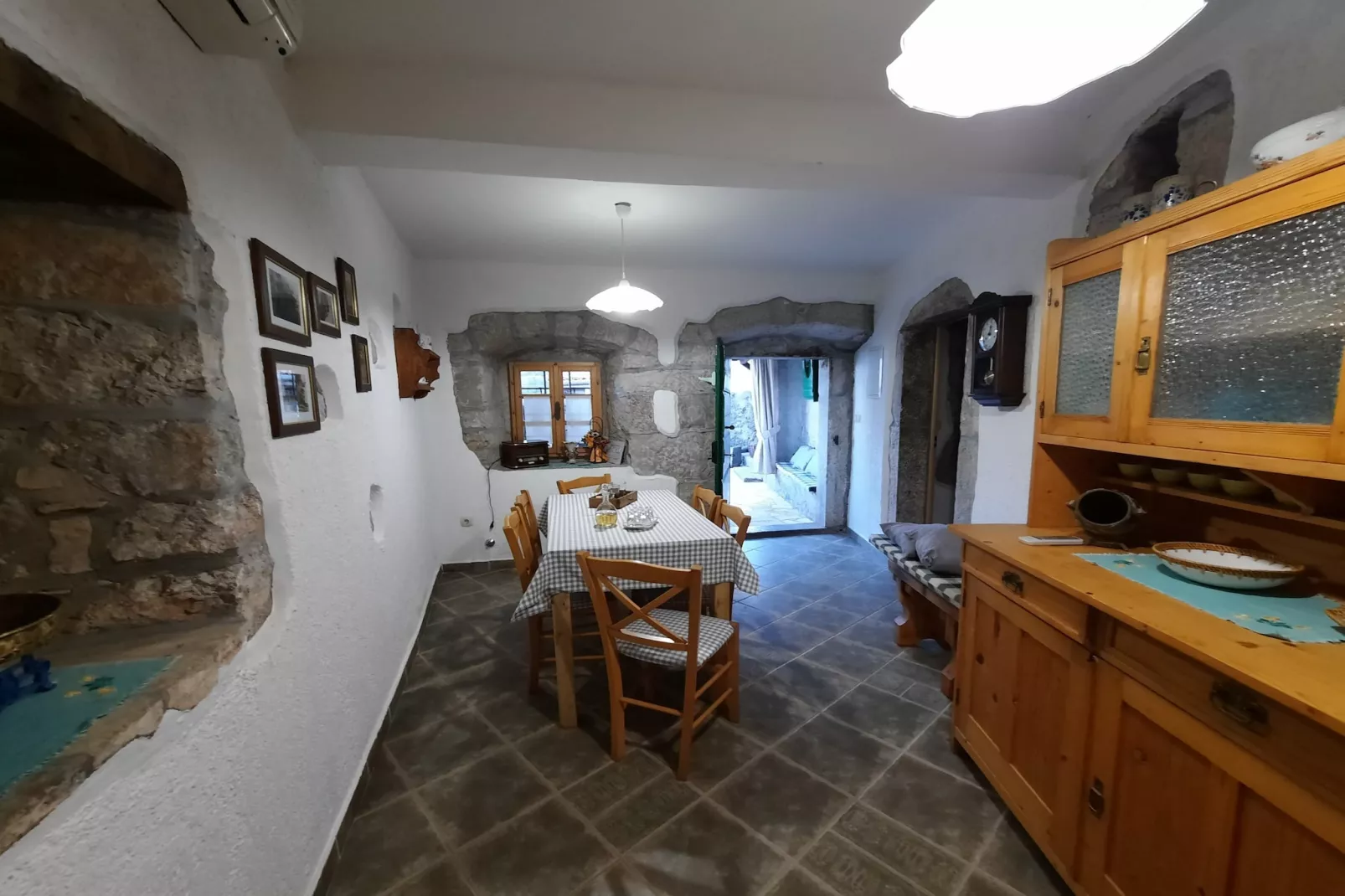 Holiday home Mikleus in Lovrec - Dobrec - ca 113 qm für 4 Erw 2 Kinder max 11 J - Salle à manger