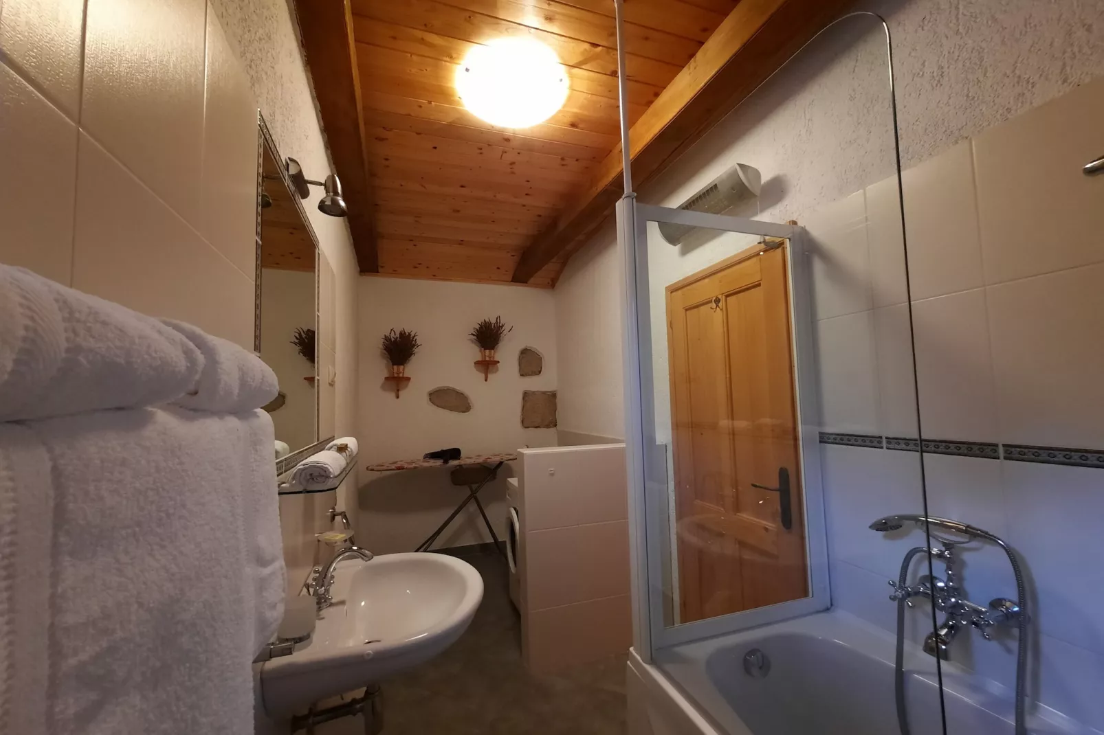 Holiday home Mikleus in Lovrec - Dobrec - ca 113 qm für 4 Erw 2 Kinder max 11 J - Salle de bain