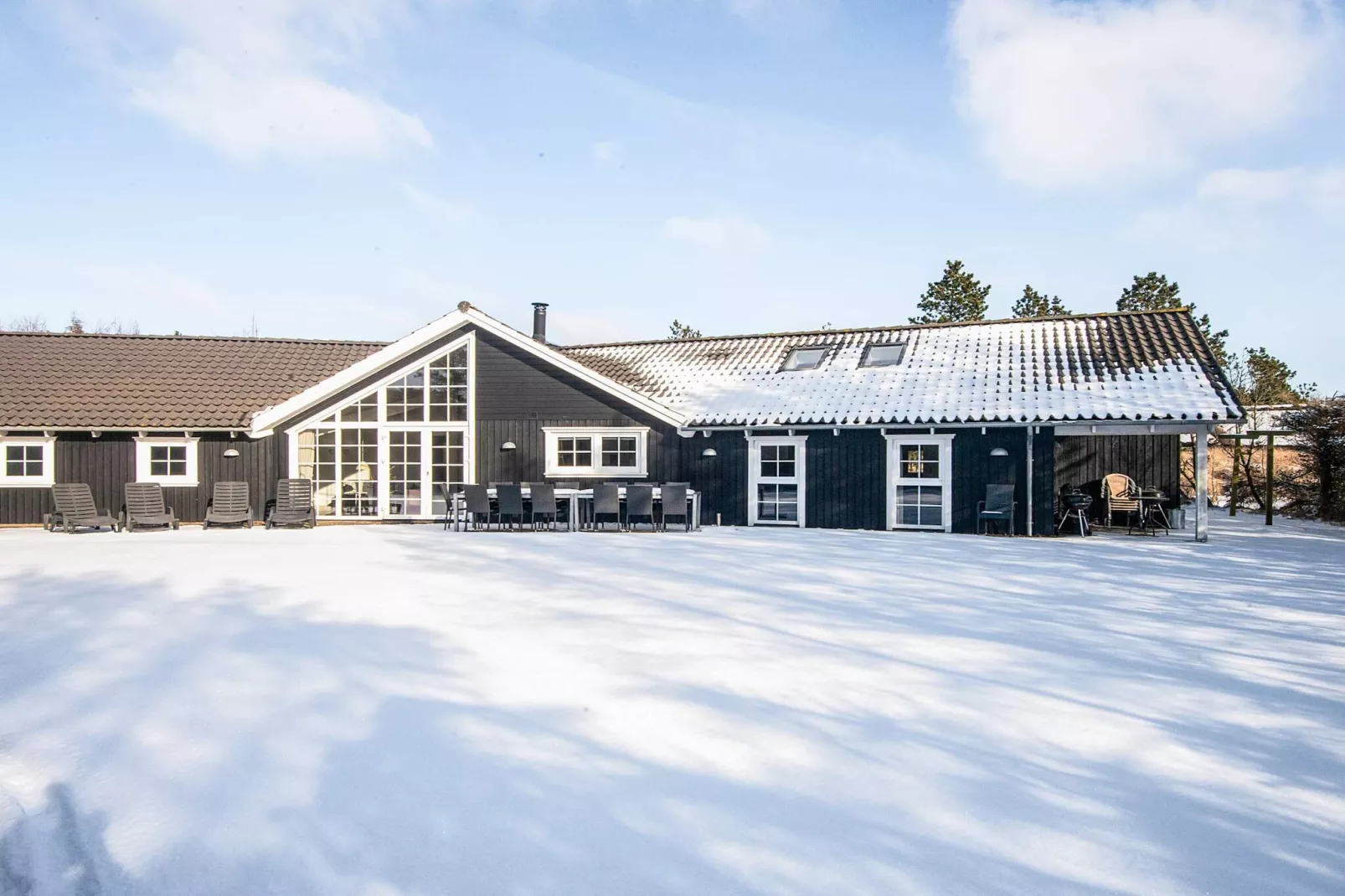 14 person holiday home in Blåvand
